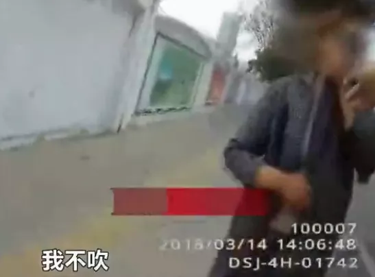 闹离婚后丈夫为表诚意做这件事 却把老婆送进警局