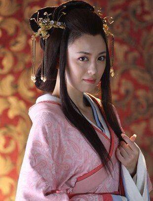 吕佳容回应已婚网友评论炸了:没人说啊,自导自演