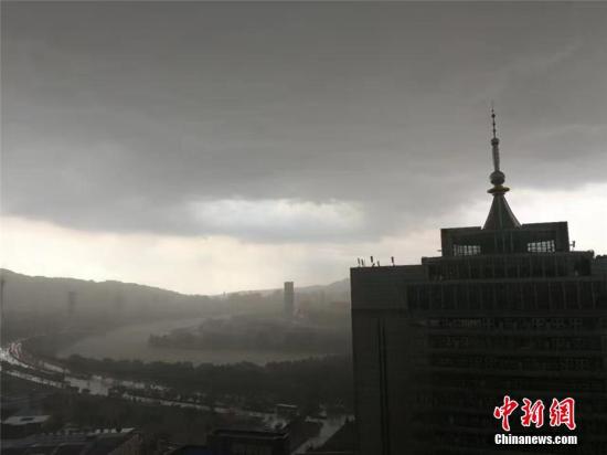 资料图:风雹天气。赵雅琪 摄